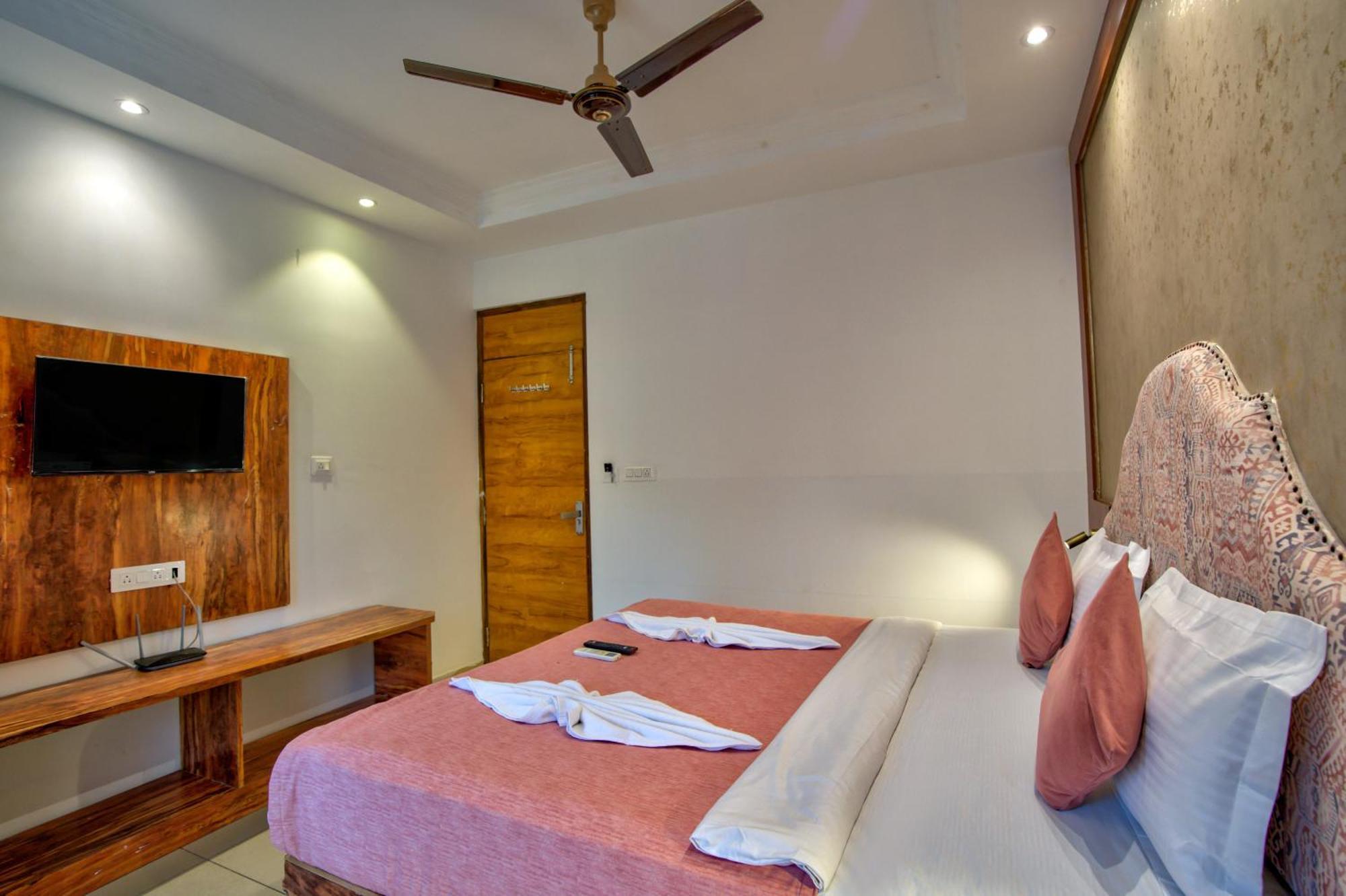 Hotel Sea Sapphire ,קלנגוטה מראה חיצוני תמונה